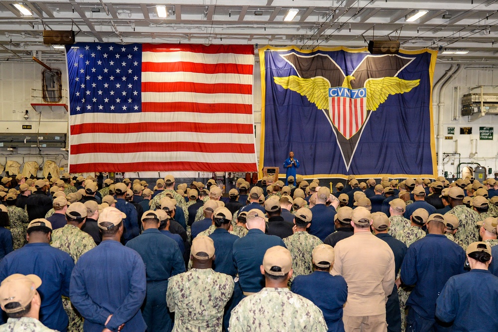 USS Carl Vinson (CVN 70) hosts NASA astronaut Capt. Victor J. Glover