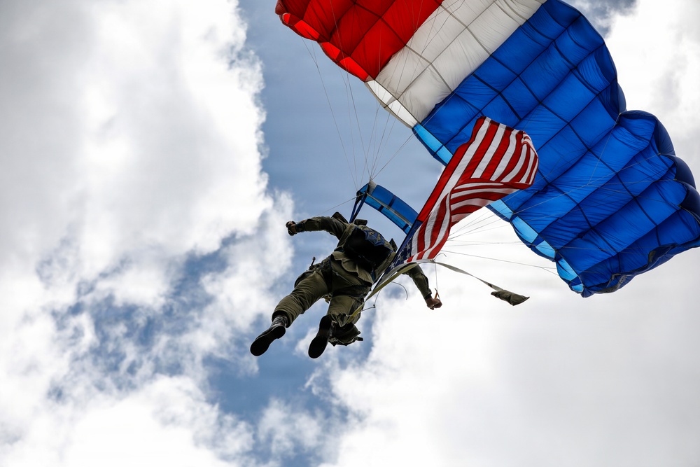 Paratroopers play in Remembrance Bowl, Normandy 82