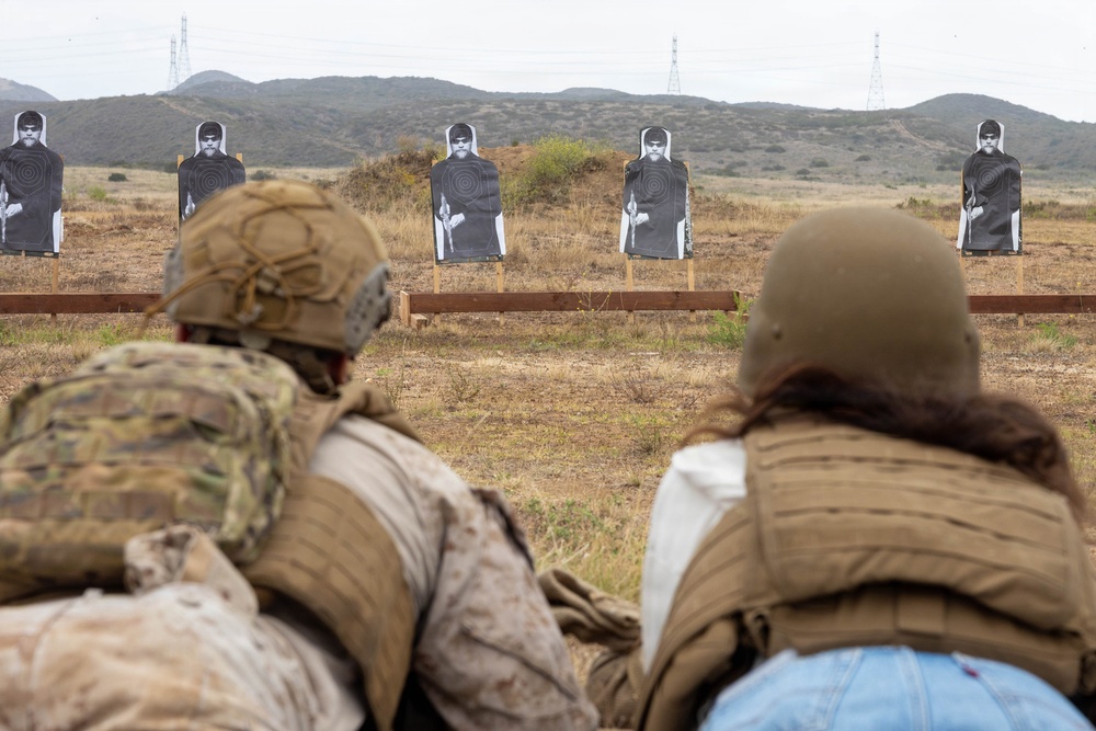 U.S. Marines with 1st LAR hosts Highlander week for family, friends