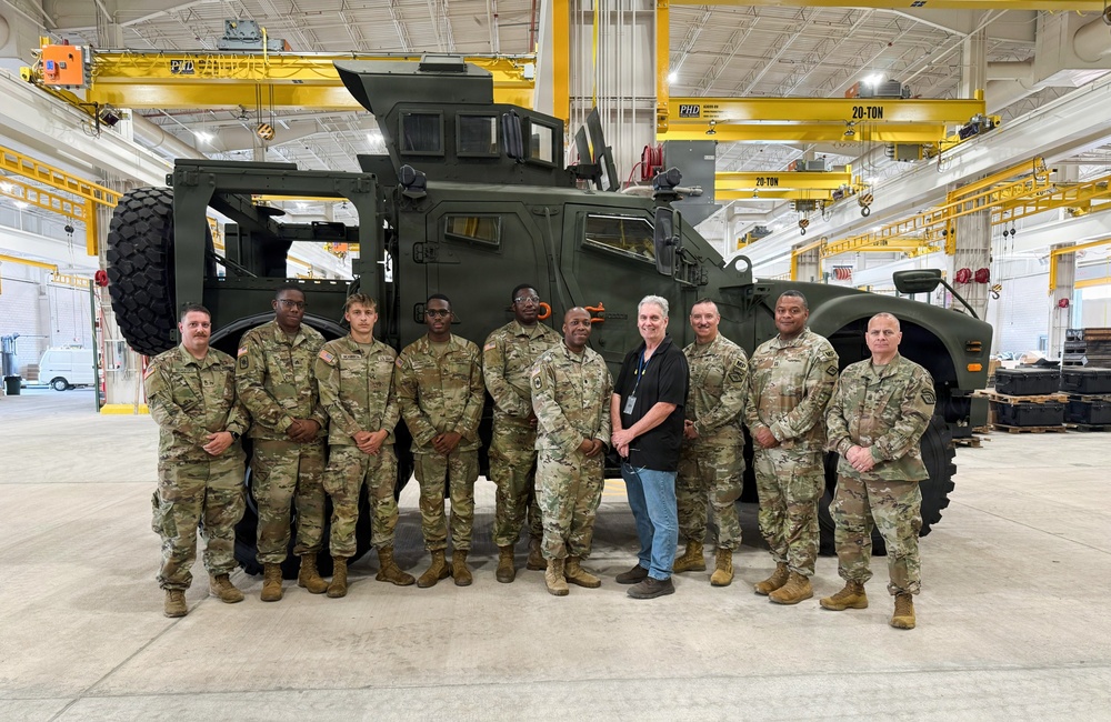 871st Troop Command Leaders Visit Red River Depot