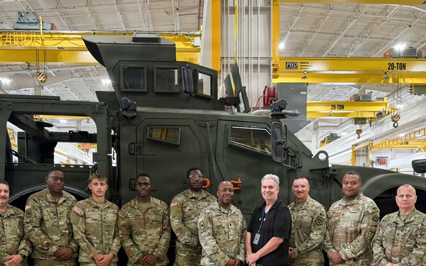 871st Troop Command Leaders Visit Red River Depot