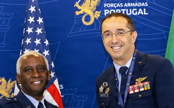 Illinois National Guard Senior Leaders Plan Future Training with Portuguese Military in Lisbon