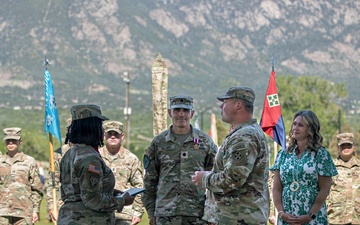Headquarters and Headquarters Battalion, 4th Infantry Division Artillery, 4th Infantry Division, Change of Command Ceremony
