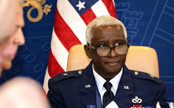 Illinois National Guard Senior Leaders Plan Future Training with Portuguese Military in Lisbon