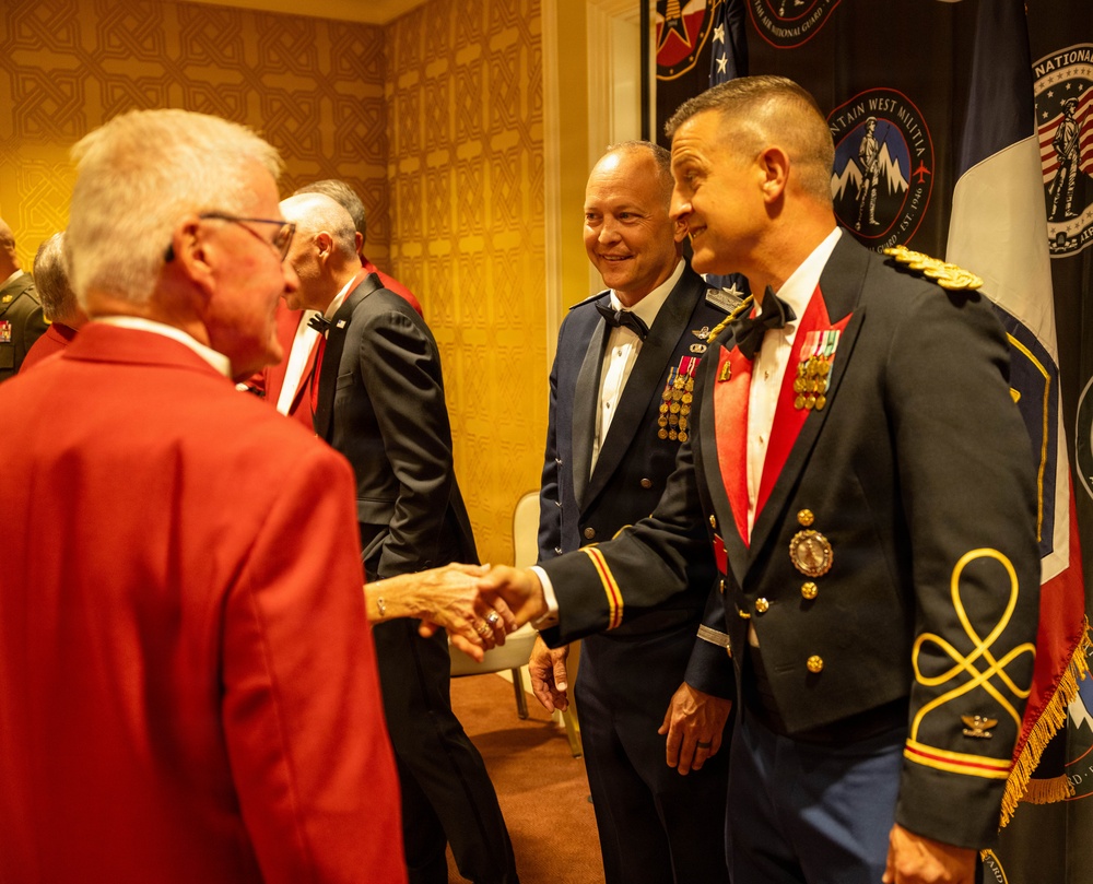 Utah National Guard honors six leaders at 64th annual Bronze Minuteman Awards