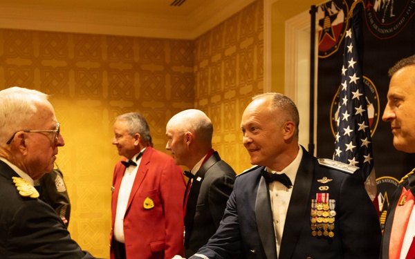 Utah National Guard honors six leaders at 64th annual Bronze Minuteman Awards