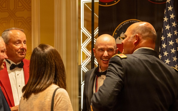 Utah National Guard honors six leaders at 64th annual Bronze Minuteman Awards