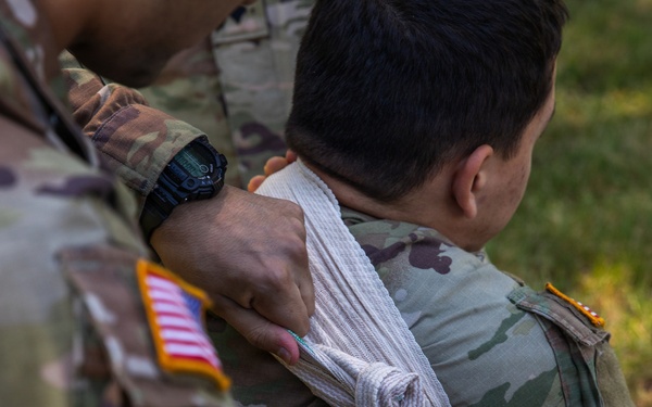 U.S. Army Soldiers Conduct Combat Life Saver Training
