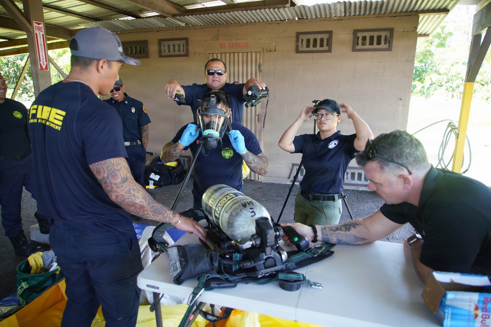 Hawaiʻi National Guard 93rd Civil Support Team (93rd CST) and Hawaiʻi Island Fire Department train in readiness and response