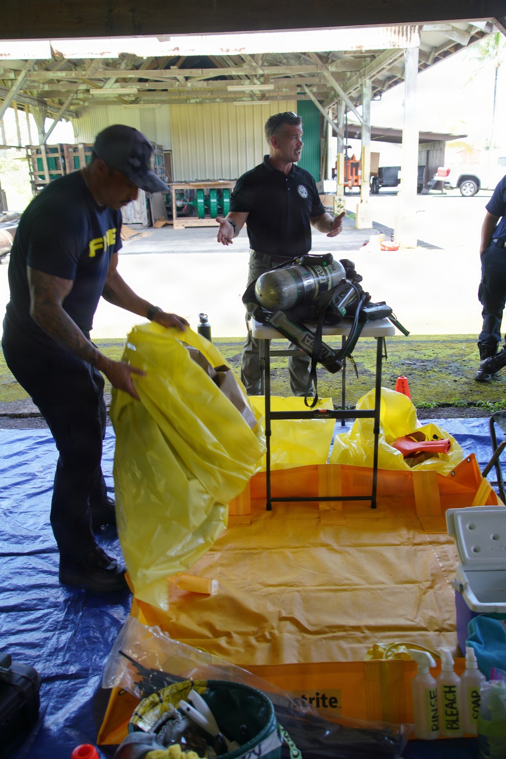 Hawaiʻi National Guard 93rd Civil Support Team (93rd CST) and Hawaiʻi Island Fire Department train in readiness and response