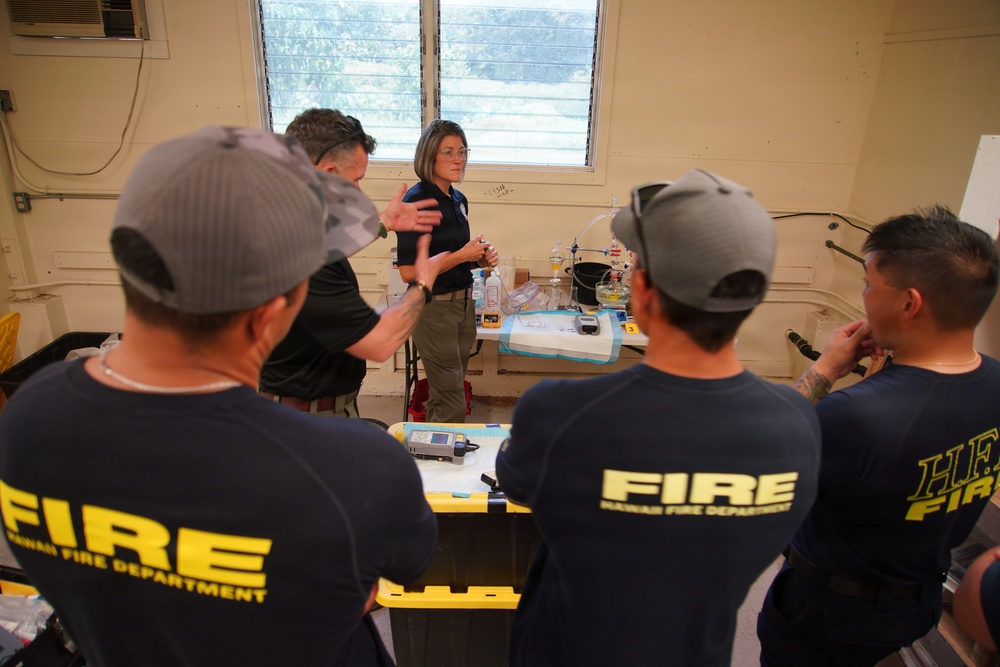 Hawaiʻi National Guard 93rd Civil Support Team (93rd CST) and Hawaiʻi Island Fire Department train in readiness and response