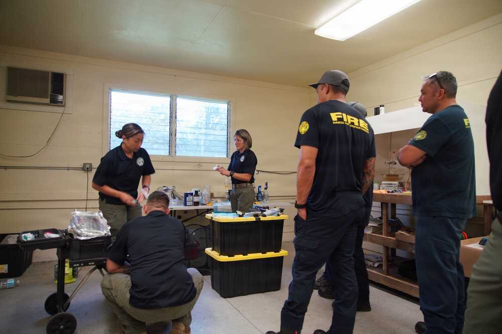 Hawaiʻi National Guard 93rd Civil Support Team (93rd CST) and Hawaiʻi Island Fire Department train in readiness and response