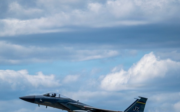 SkyFest 2026 airshow acts arrive at Fairchild AFB