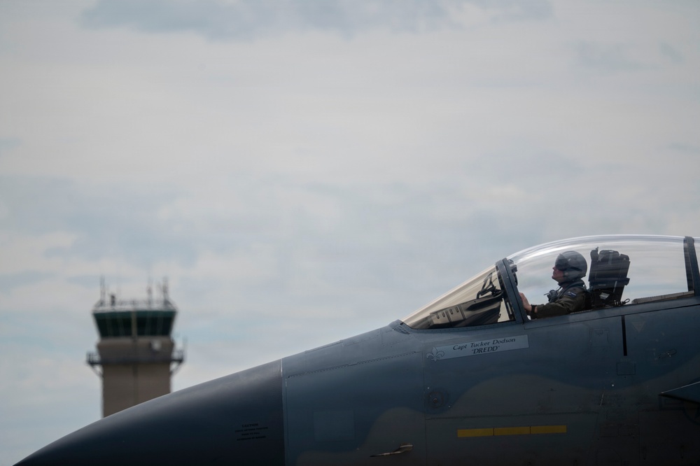 SkyFest 2026 airshow acts arrive at Fairchild AFB