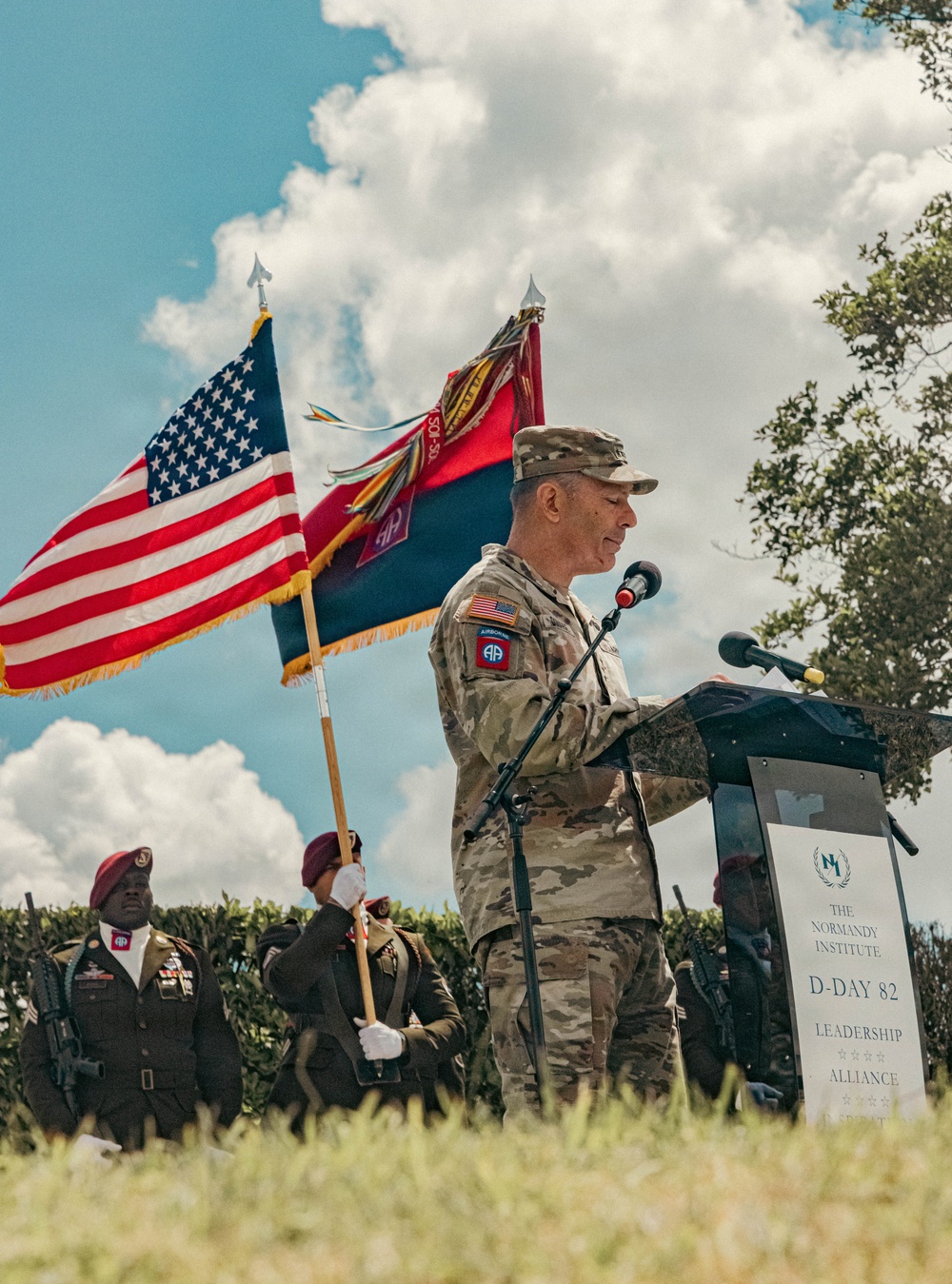 D-Day82: Gavin Statue Unveiling