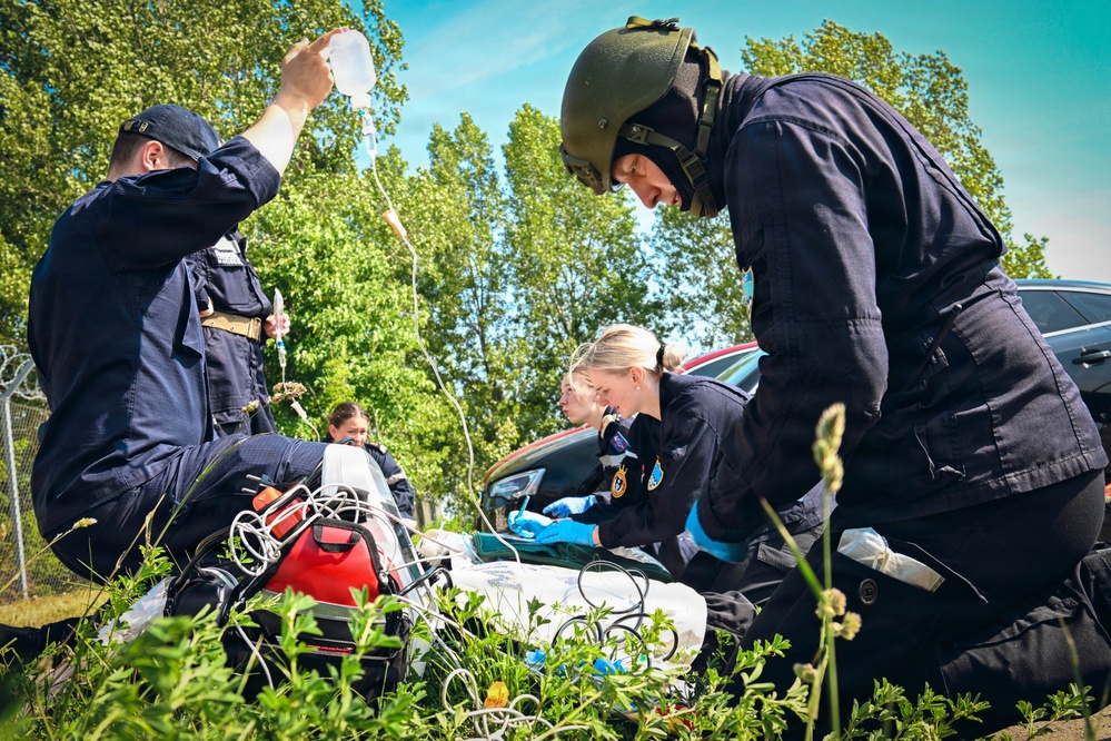 SNMCMG1 Conducts Mass Casualty Exercise Aboard EML Ugandi