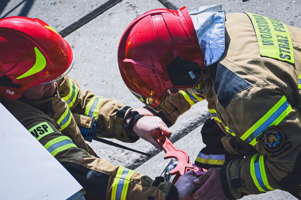 SNMCMG1 Conducts Mass Casualty Exercise Aboard EML Ugandi