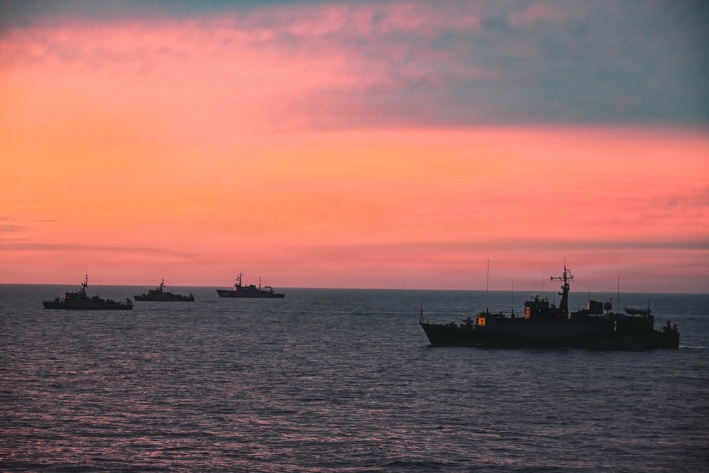 SNMCMG1 Ships Conduct Training During BALTOPS 26
