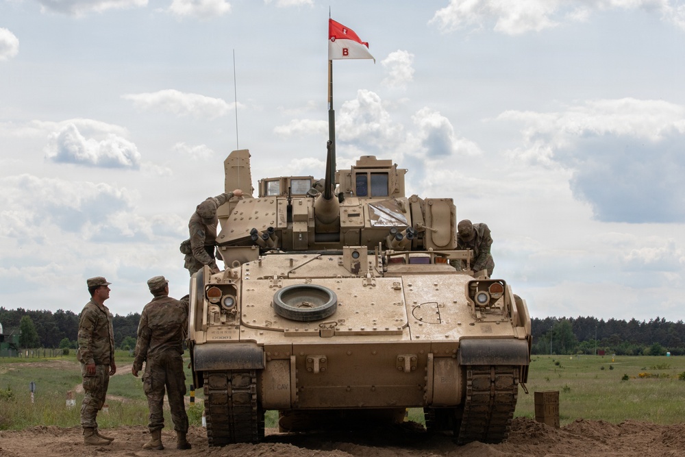 1st Armored Division performs Bradley qualification in Poland