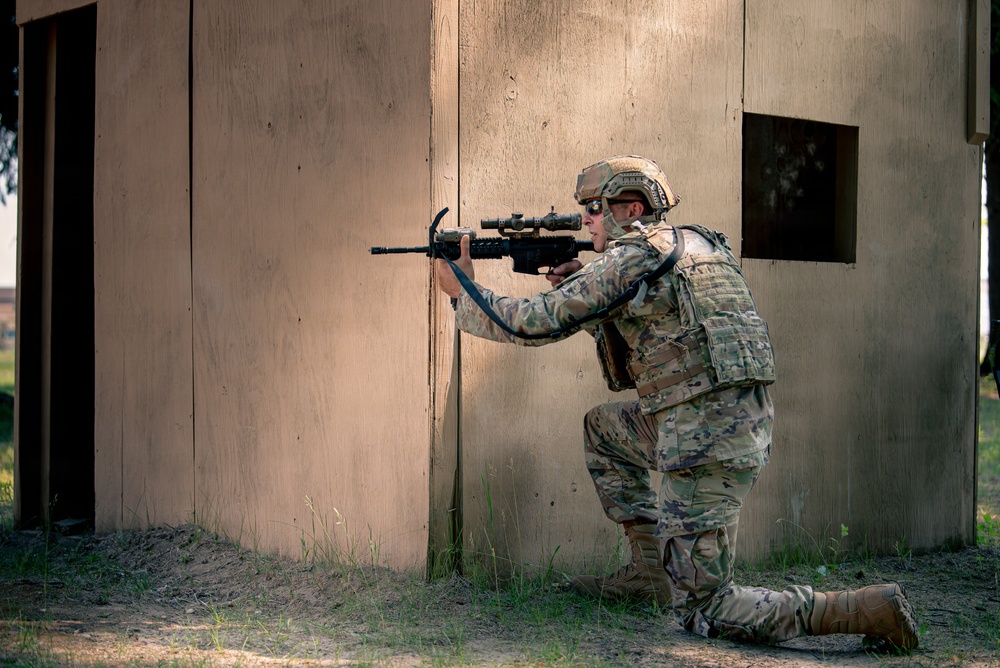 110th Security Forces CQB and urban movement training