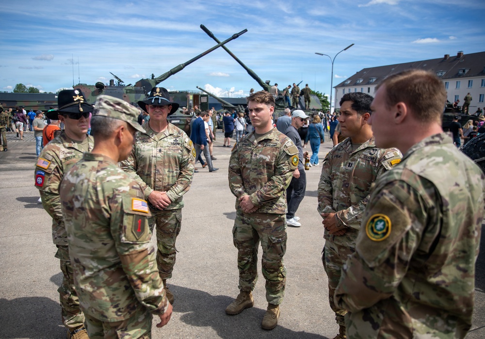 7th ATC Supports German Armed Forces Day in Weiden