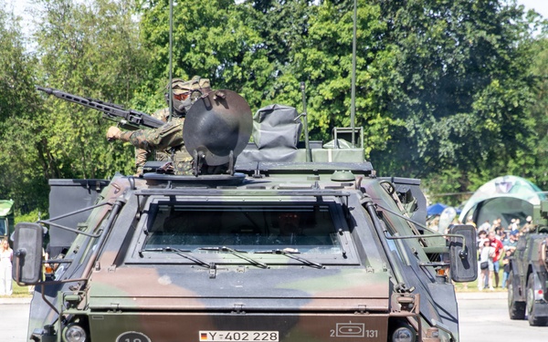 7th ATC Supports German Armed Forces Day in Weiden
