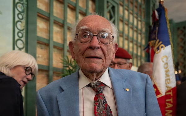 WWII Veteran Awarded French Senate Medal