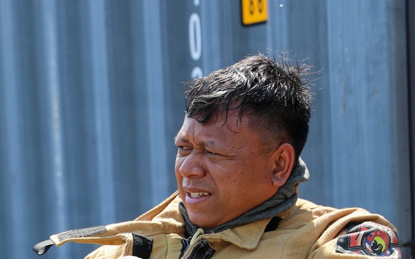Hawaii Army National Guard firefighters conduct joint emergency response training on Maui