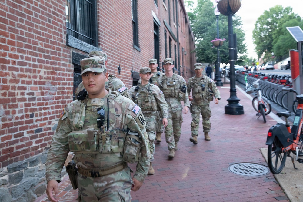 JTF-DC Alaska National Guardsmen Conduct Presence Patrols in Georgetown