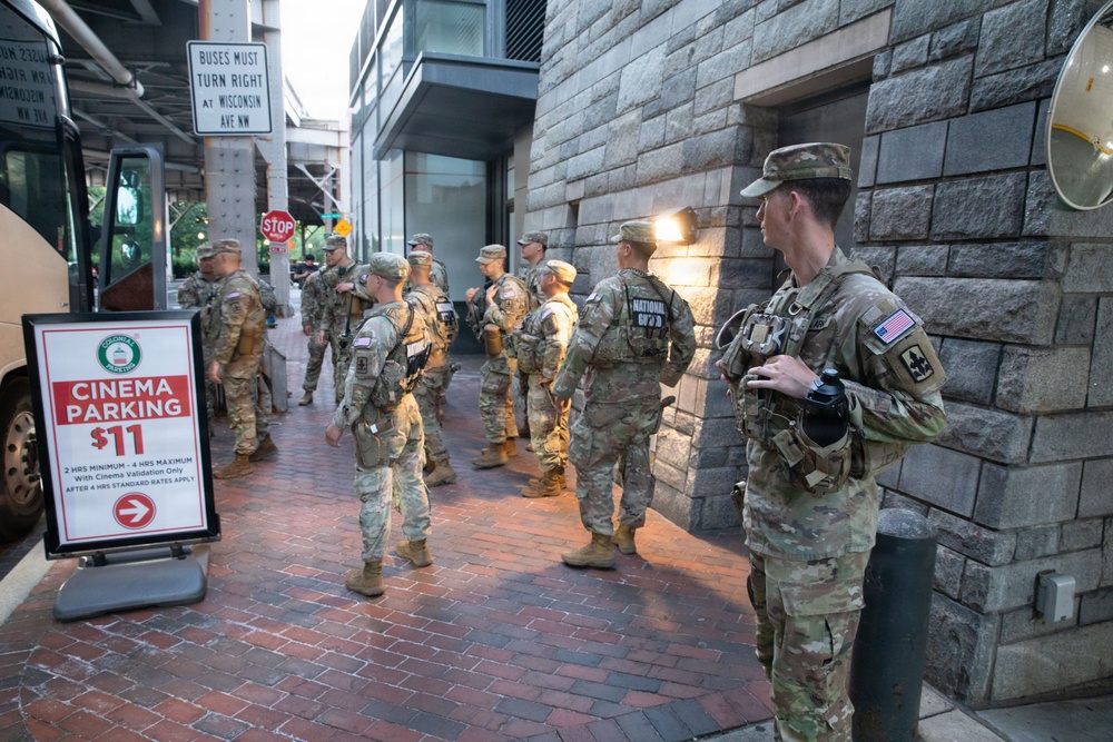 JTF-DC Alaska National Guardsmen Conduct Presence Patrols in Georgetown