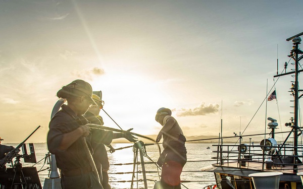 USS Gridley Pulls out of Puerto Rico