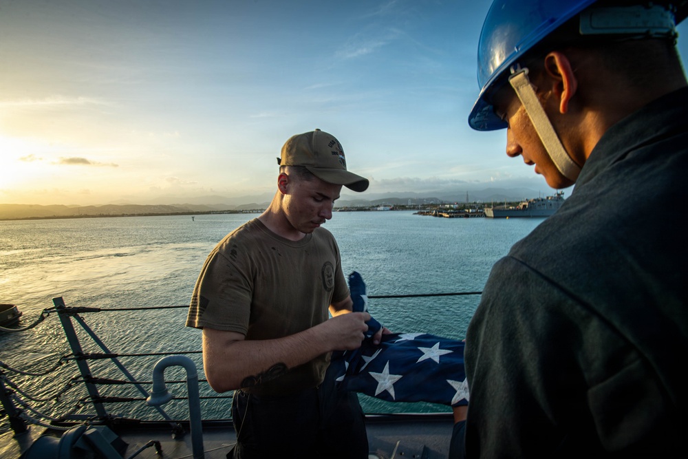USS Gridley Pulls out of Puerto Rico
