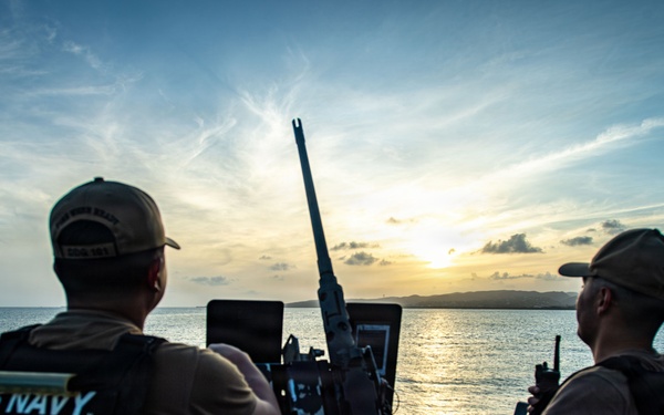 USS Gridley Pulls out of Puerto Rico