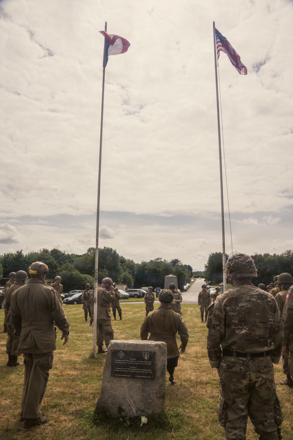 82nd Airborne Veteran jumps with Liberty Jump Team during D-Day 82