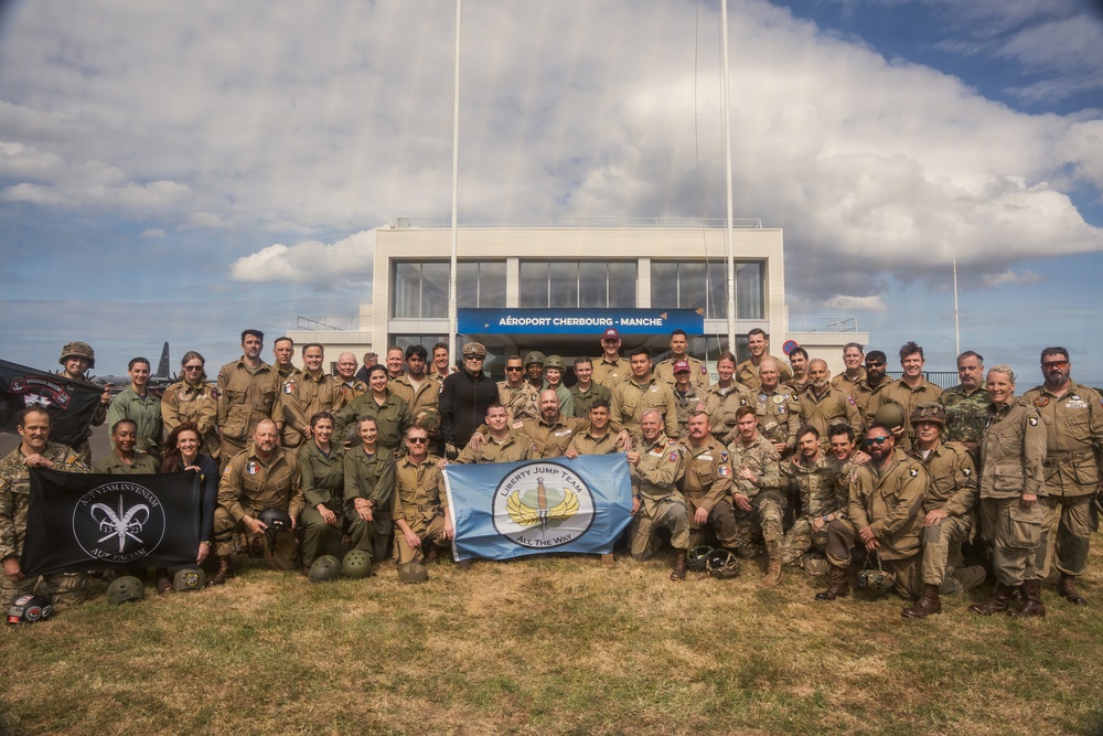 82nd Airborne Veteran jumps with Liberty Jump Team during D-Day 82