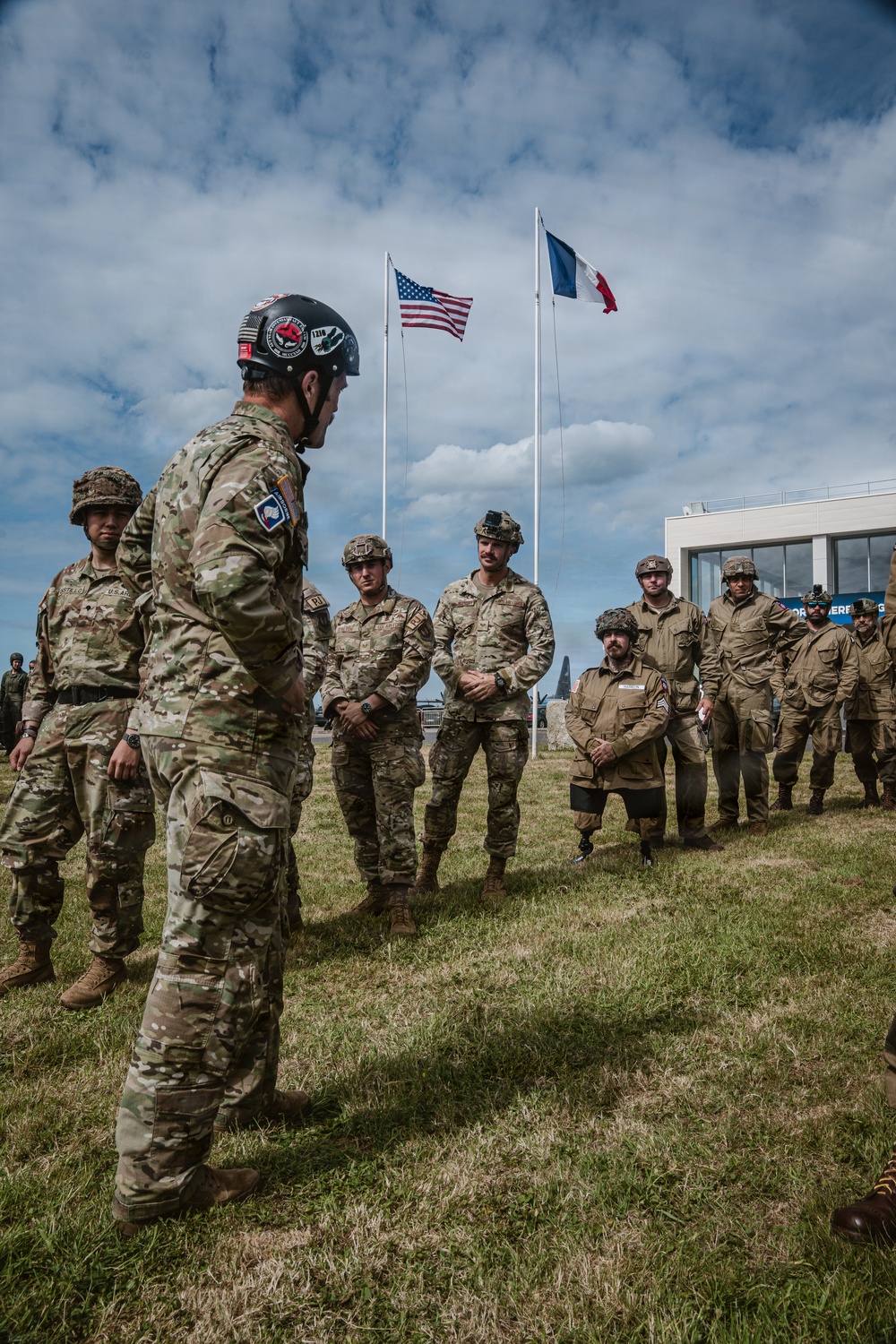 82nd Airborne Veteran jumps with Liberty Jump Team during D-Day 82