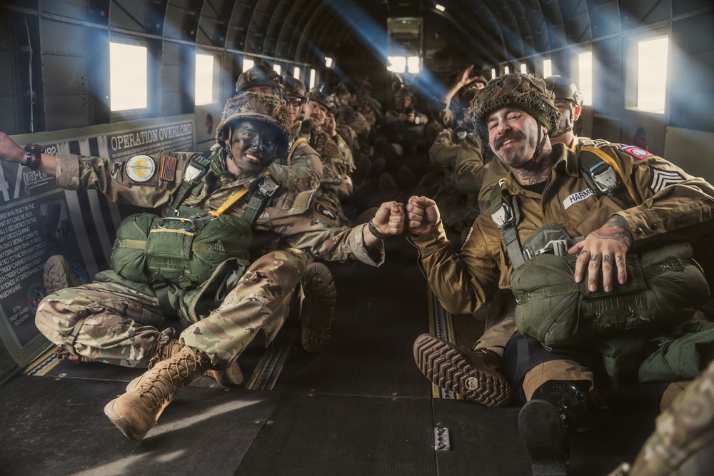 82nd Airborne Veteran jumps with Liberty Jump Team during D-Day 82
