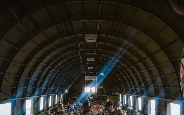 82nd Airborne Veteran jumps with Liberty Jump Team during D-Day 82