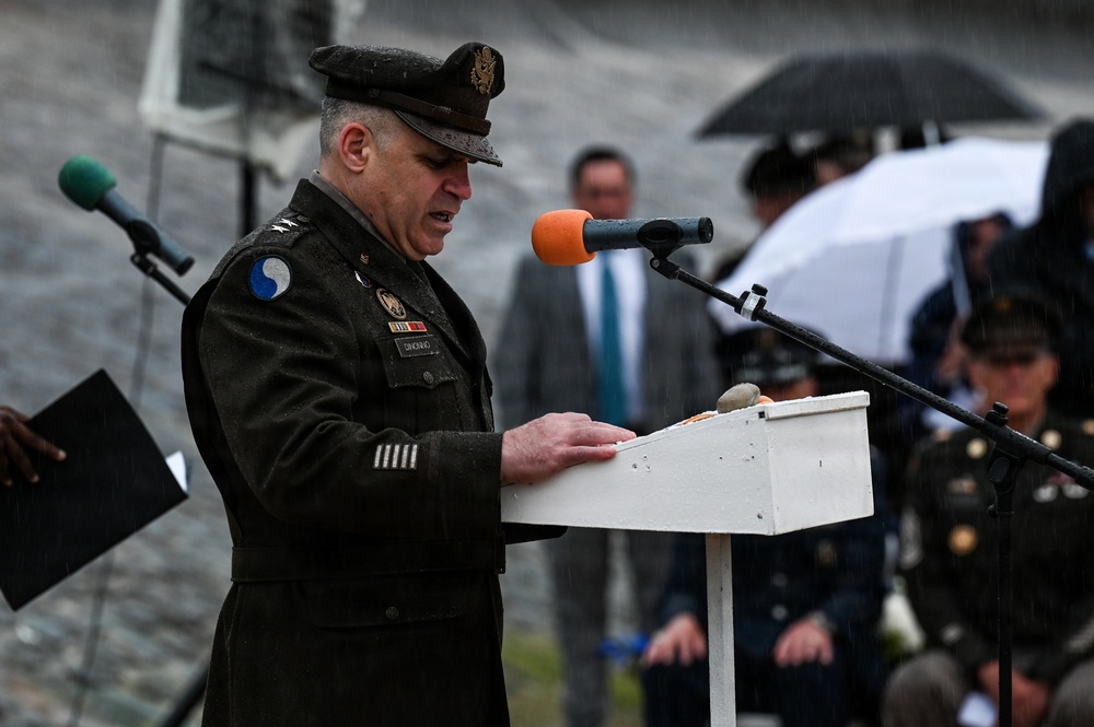 29th ID honors Bedford Boys in Omaha Beach Ceremony
