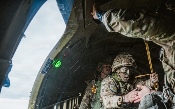 82nd Airborne Veteran jumps with Liberty Jump Team during D-Day 82