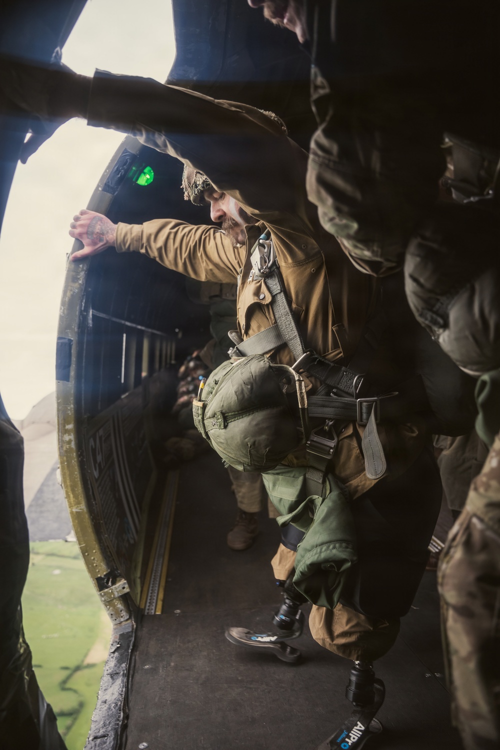 82nd Airborne Veteran jumps with Liberty Jump Team during D-Day 82