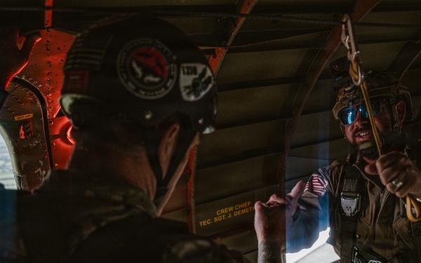 82nd Airborne Veteran jumps with Liberty Jump Team during D-Day 82