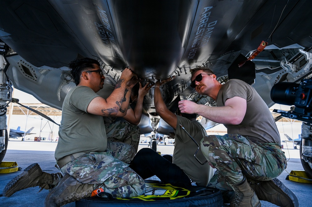 Maintaining the Mission: 826th AMXS