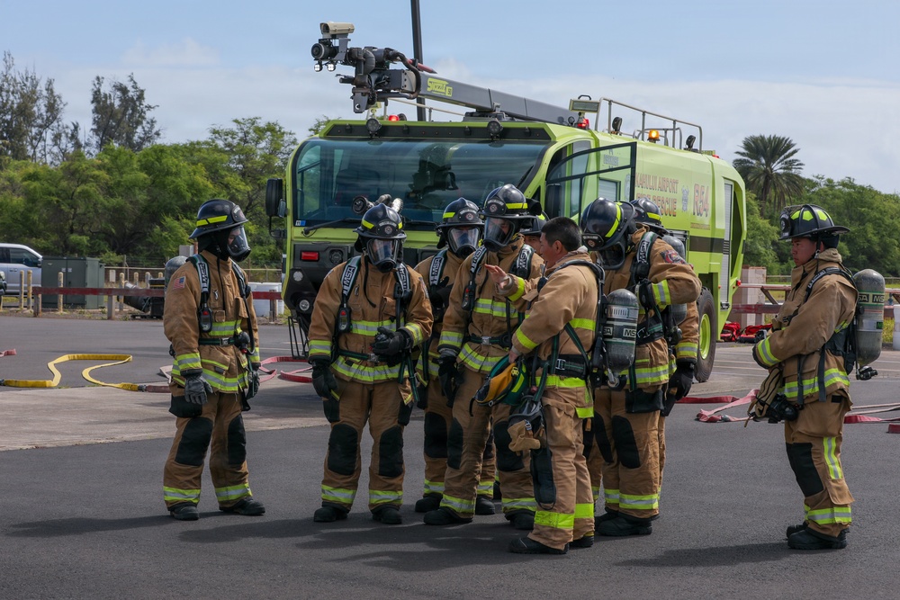 Hawaii Army National Guard firefighters conduct joint live fire training on Maui