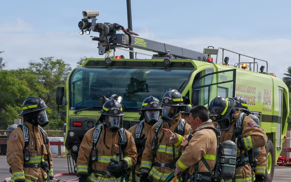 Hawaii Army National Guard firefighters conduct joint live fire training on Maui