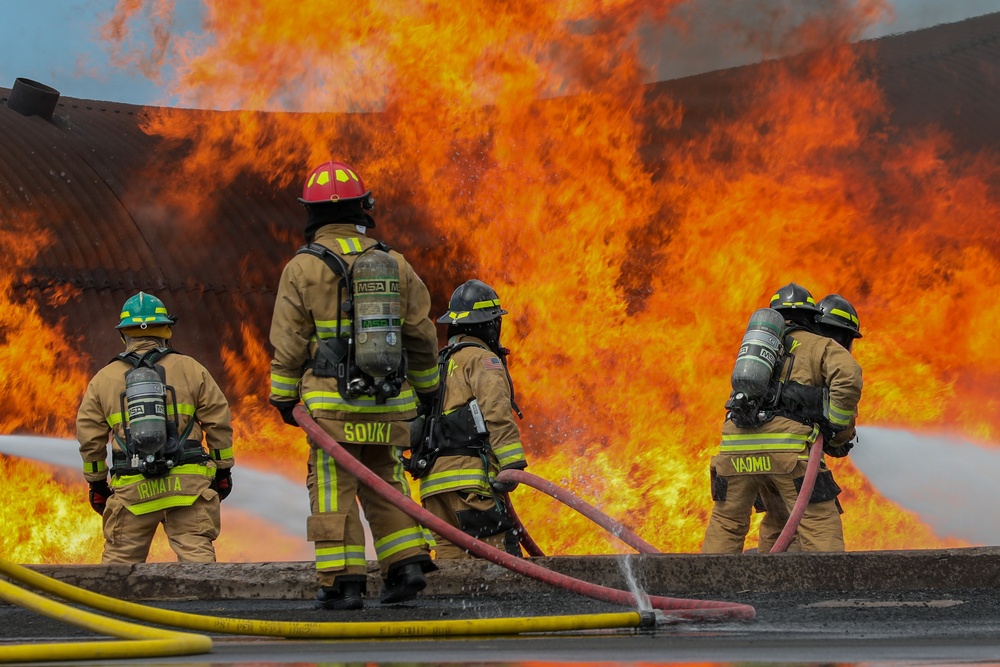 Hawaii Army National Guard firefighters conduct joint live fire training on Maui