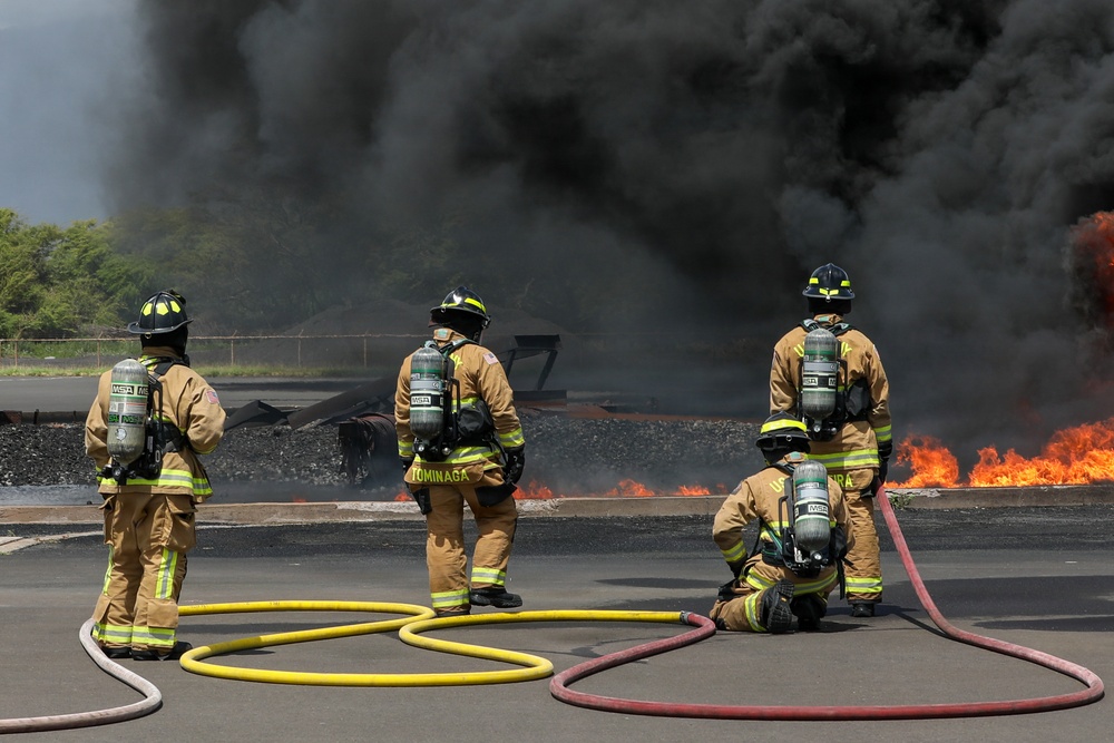 Hawaii Army National Guard firefighters conduct joint live fire training on Maui