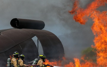 Hawaii Army National Guard firefighters conduct joint live fire training on Maui