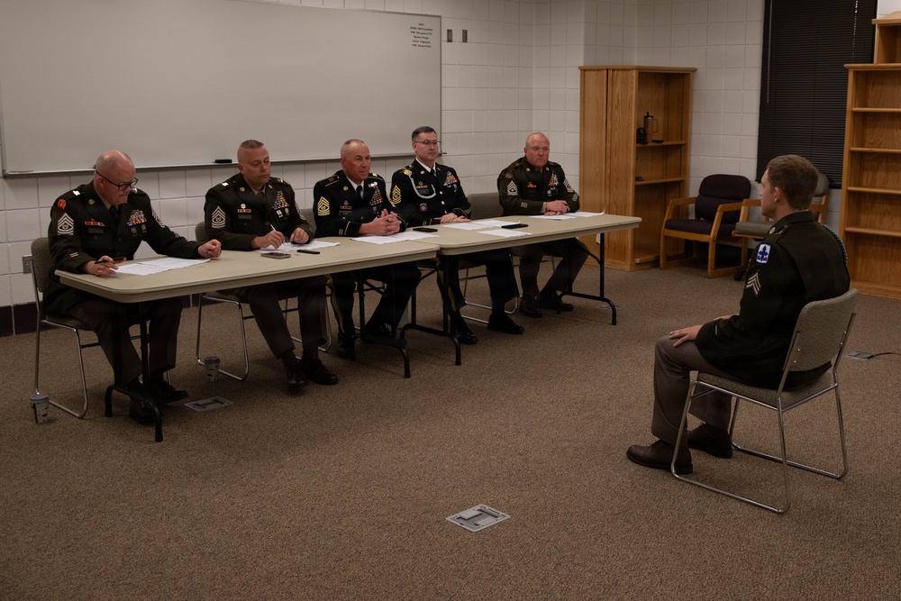 National Guard Soldiers Face Day 1 Challenges at Region VI Best Warrior Competition