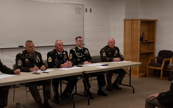 National Guard Soldiers Face Day 1 Challenges at Region VI Best Warrior Competition